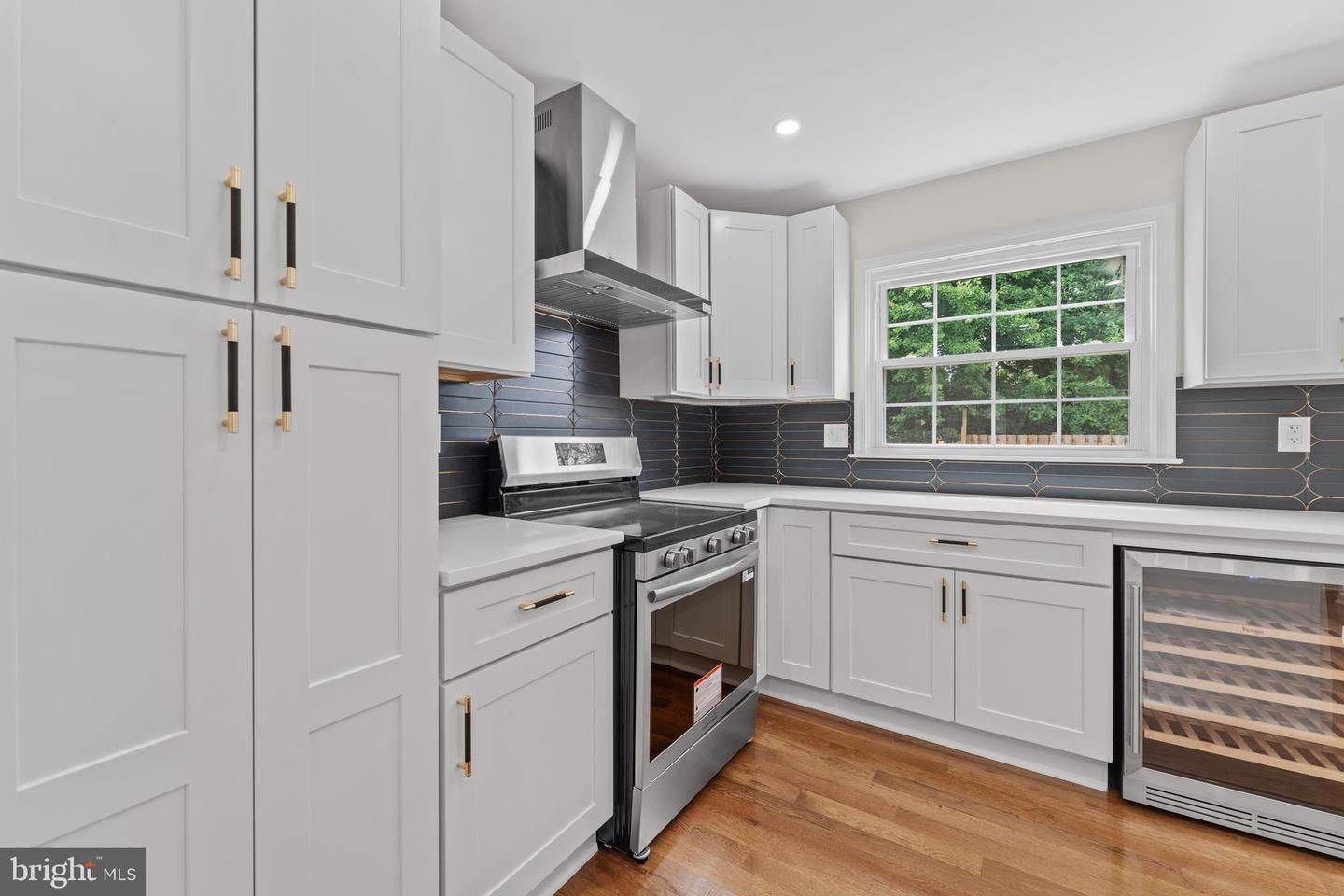671 Concerto Ln Property Photo 17