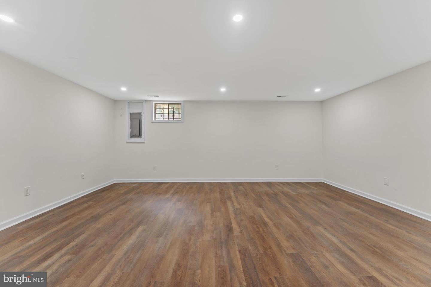 671 Concerto Ln Property Photo 35