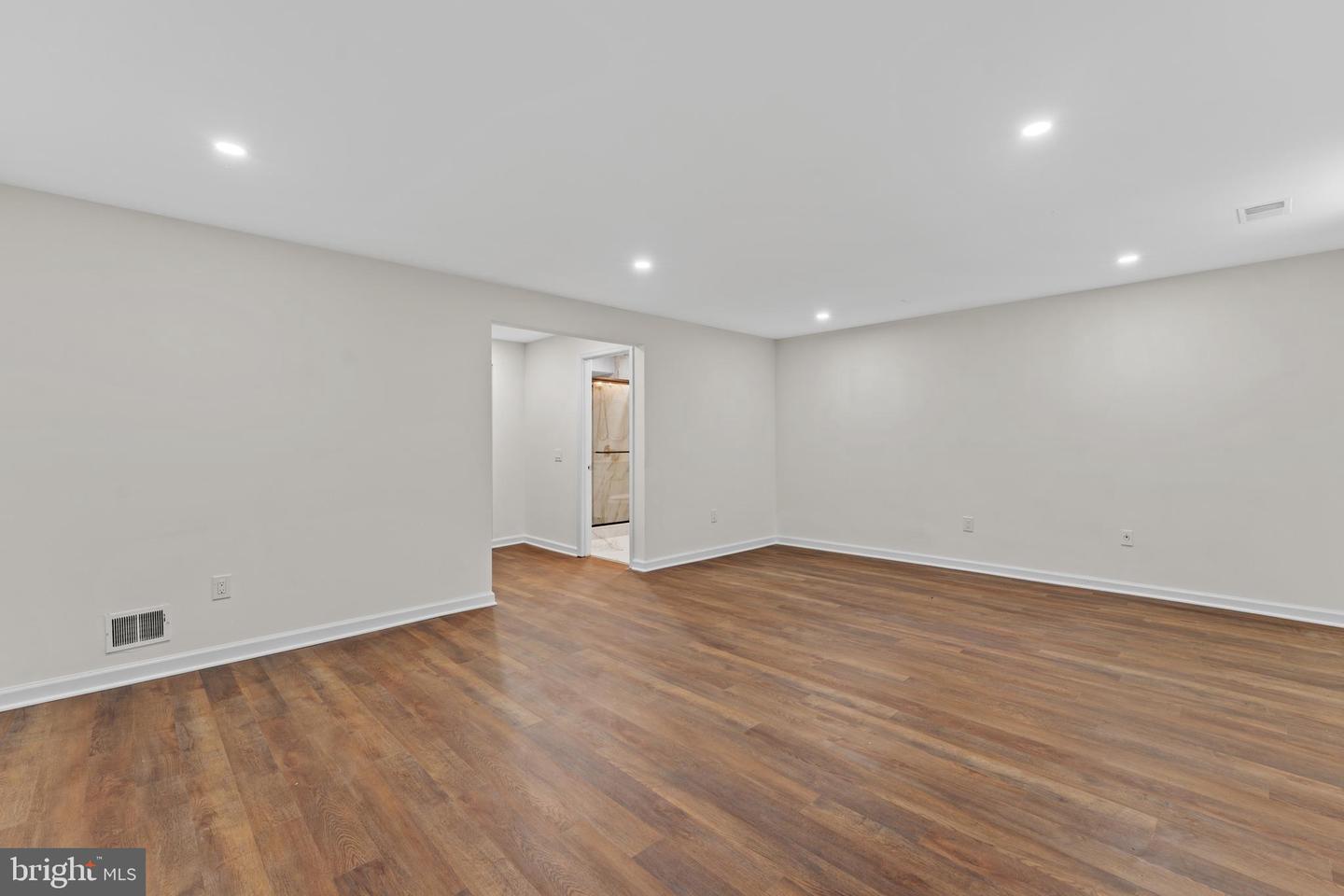 671 Concerto Ln Property Photo 36