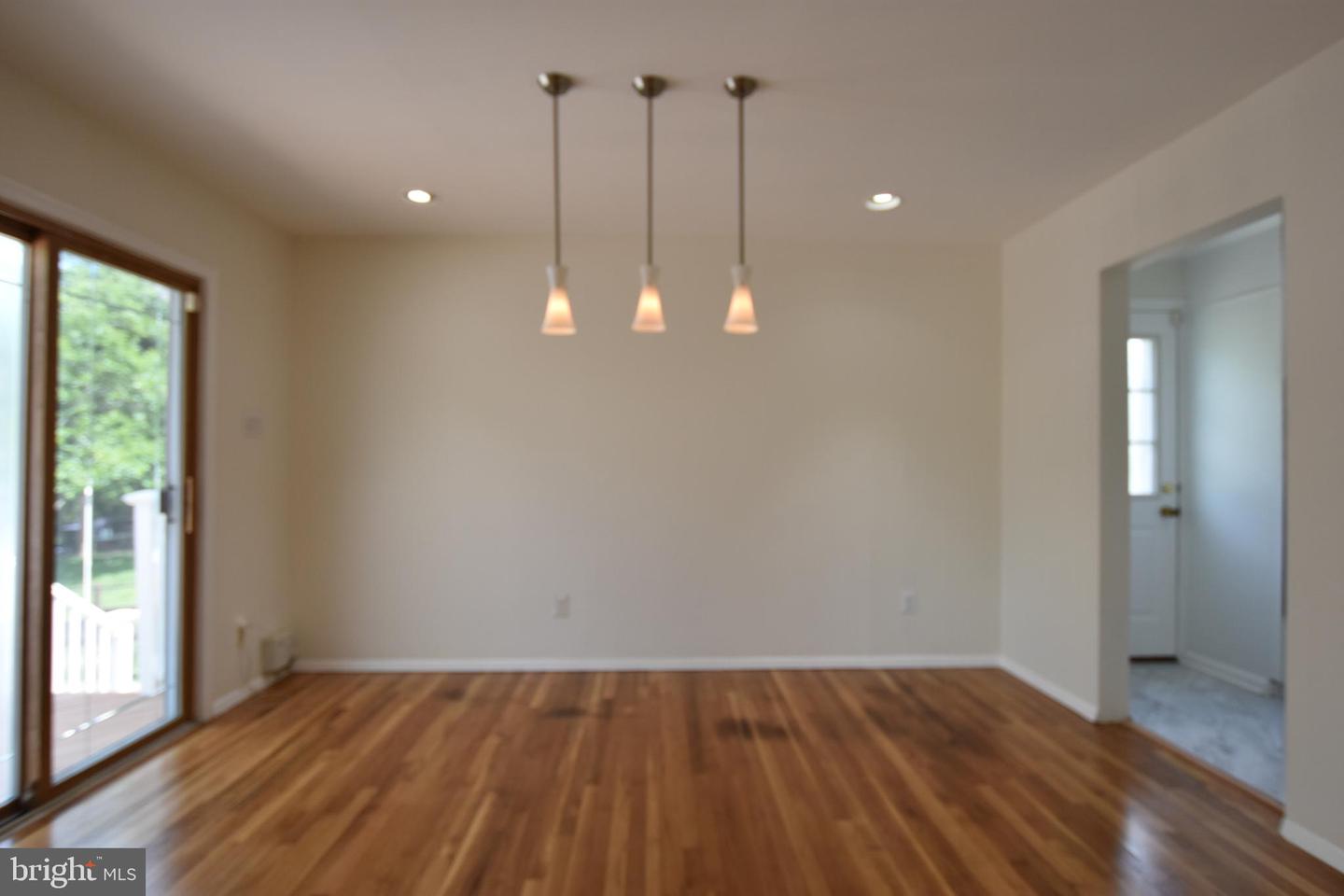 4015 Heathfield Rd Property Photo 10