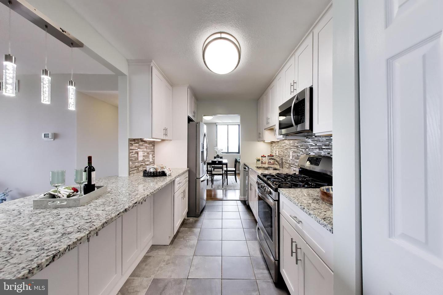 118 Monroe St #118-910 Property Photo 1