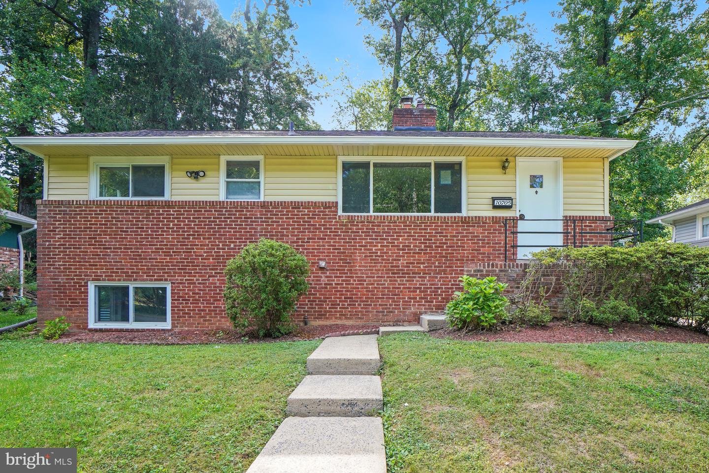 10705 Lockridge Dr Property Photo 1
