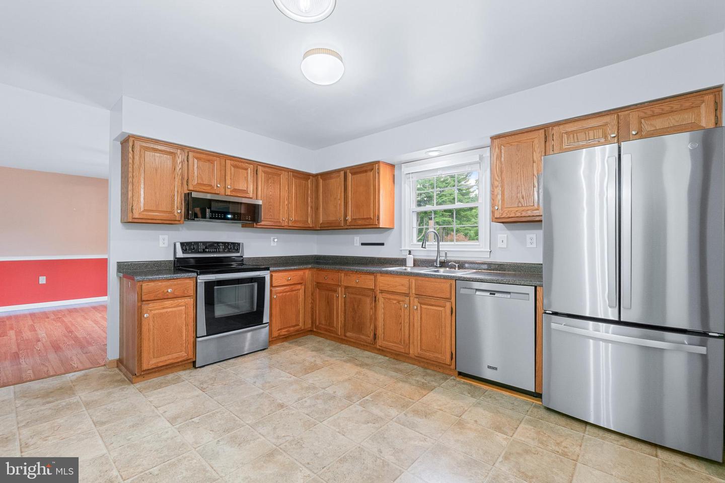 17613 Kirk Ln Property Photo 4