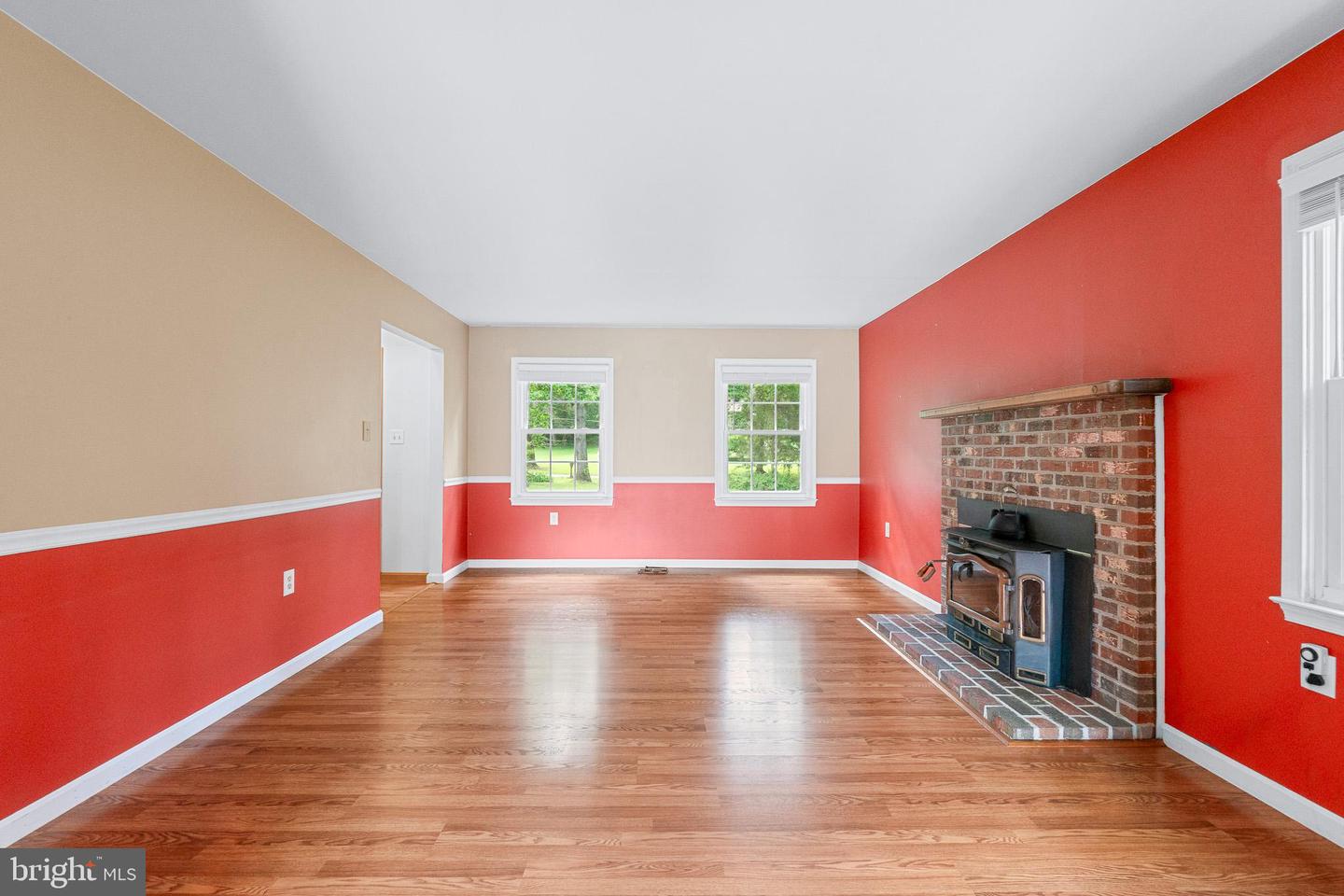 17613 Kirk Ln Property Photo 6