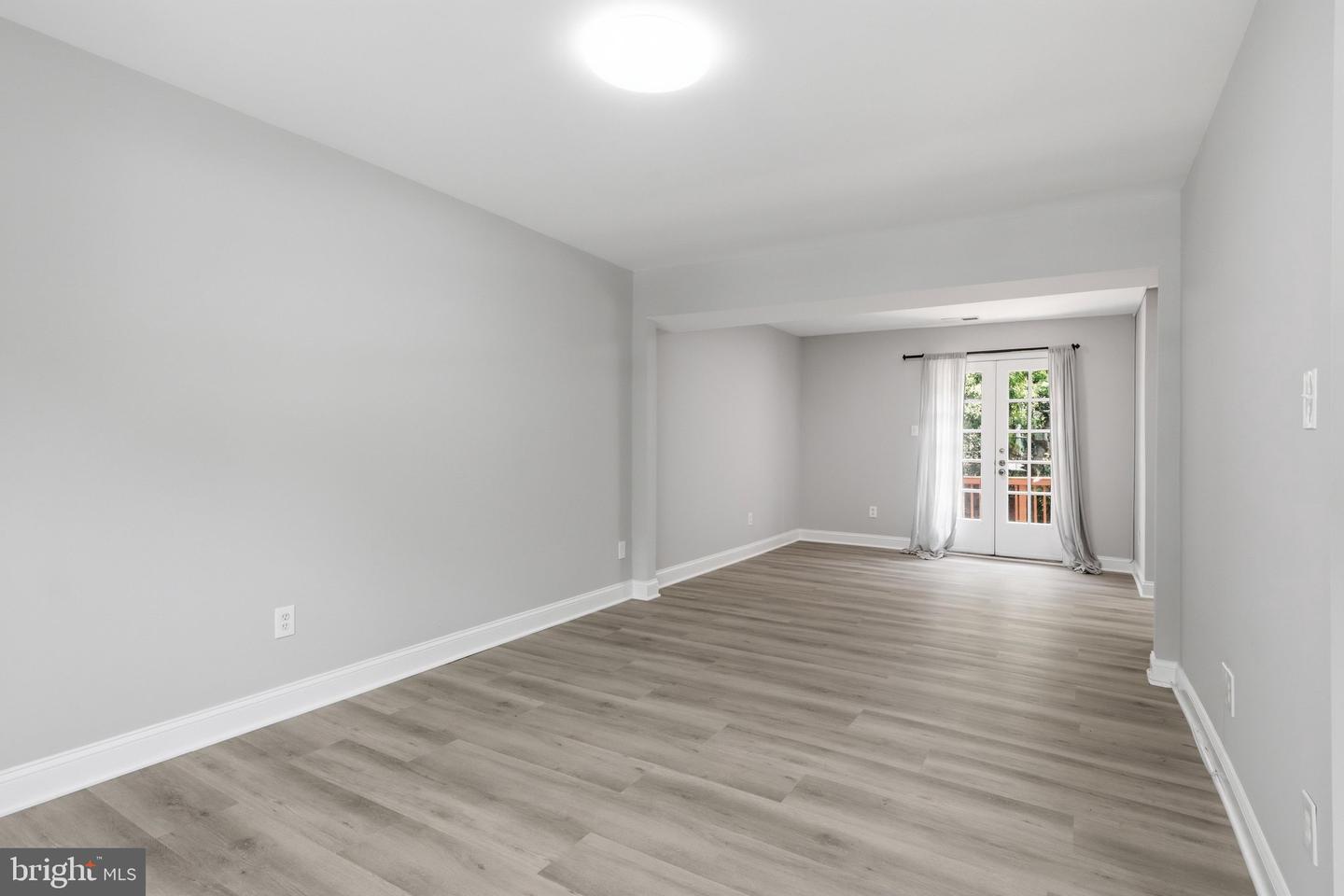 6735 Kenwood Forest Ln #40 Property Photo 4