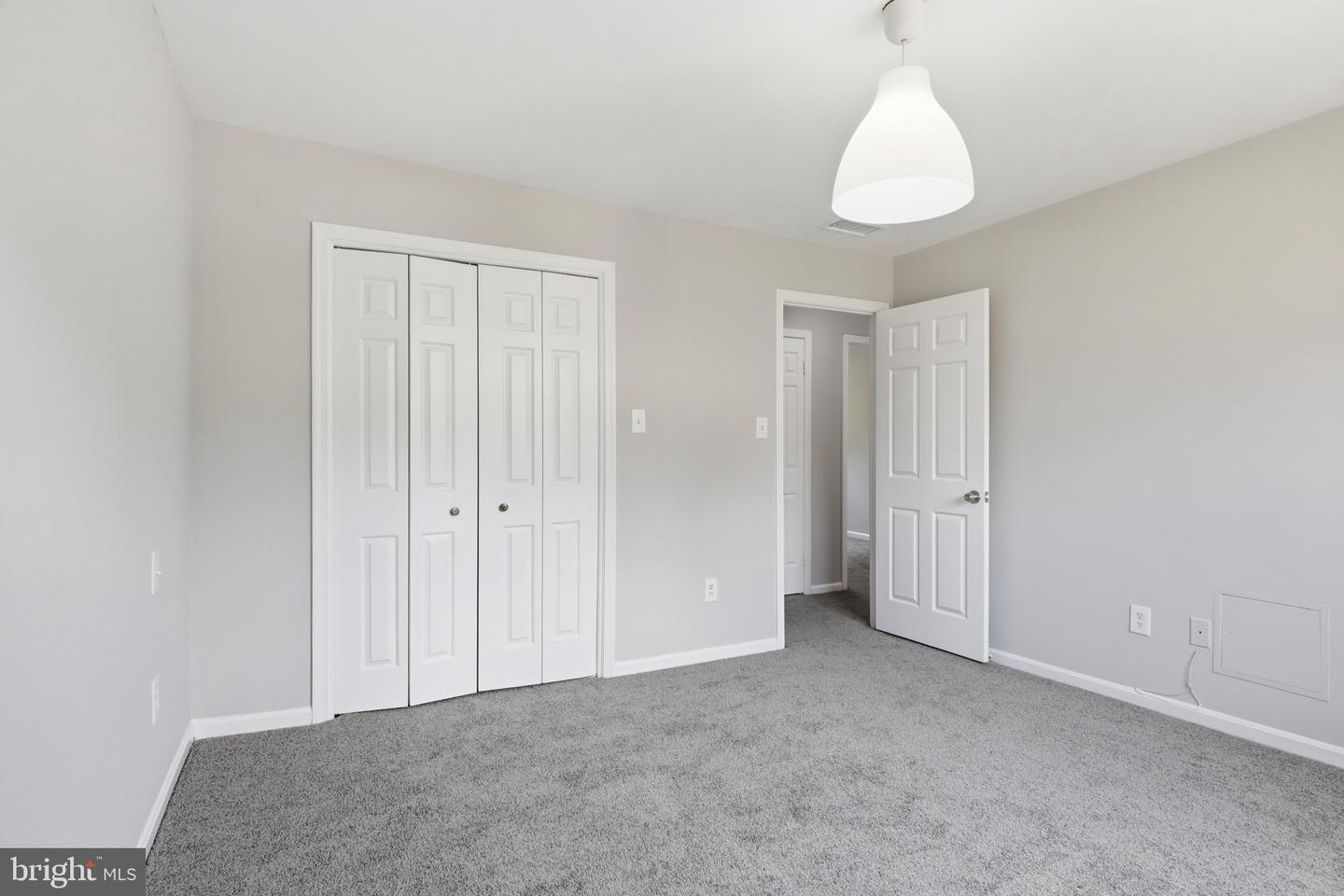 6735 Kenwood Forest Ln #40 Property Photo 10