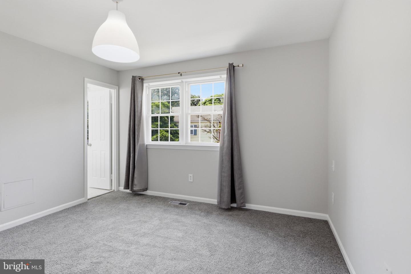 6735 Kenwood Forest Ln #40 Property Photo 11