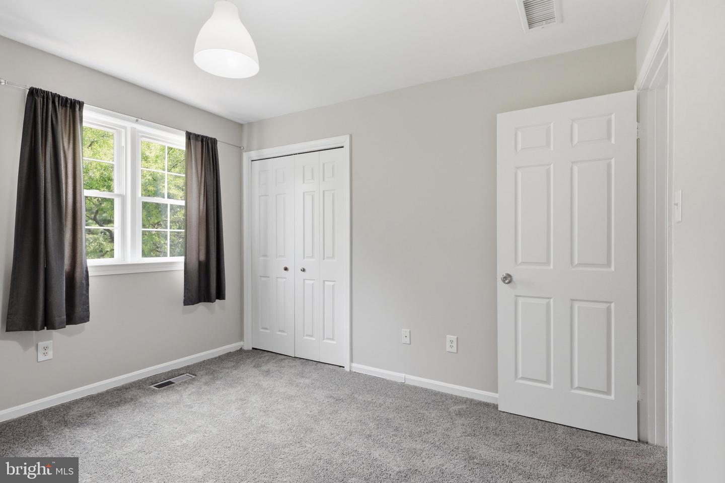 6735 Kenwood Forest Ln #40 Property Photo 14