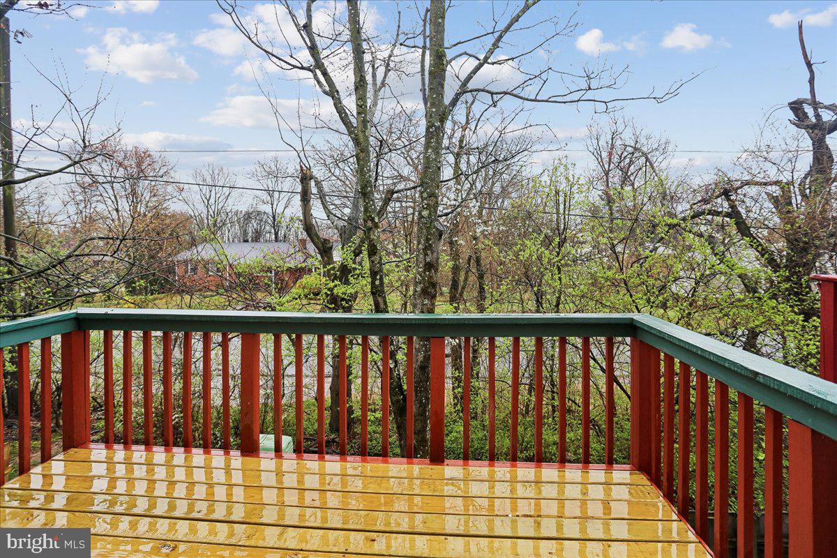 2839 Shepperton Ter Property Photo 4