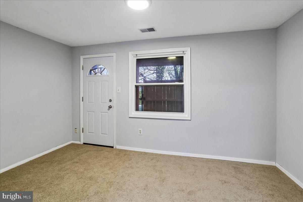 2839 Shepperton Ter Property Photo 19