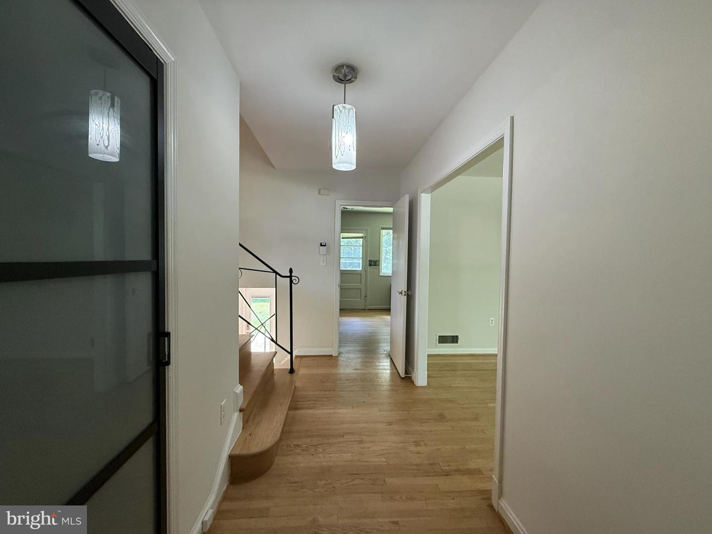 9209 E Parkhill Dr Property Photo 5