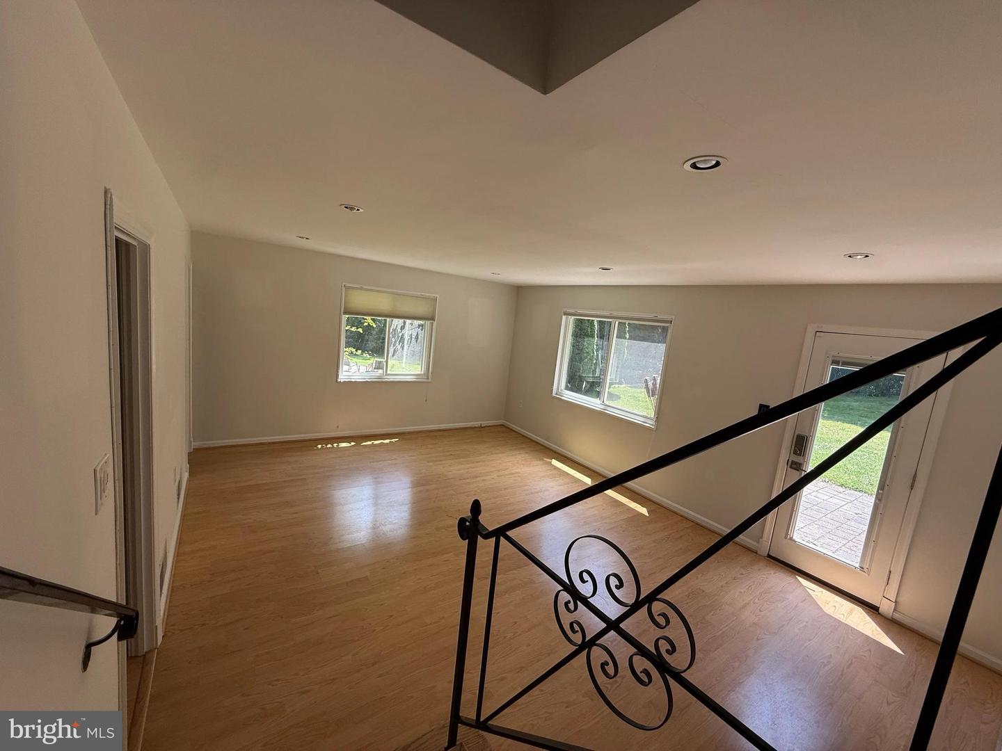 9209 E Parkhill Dr Property Photo 10