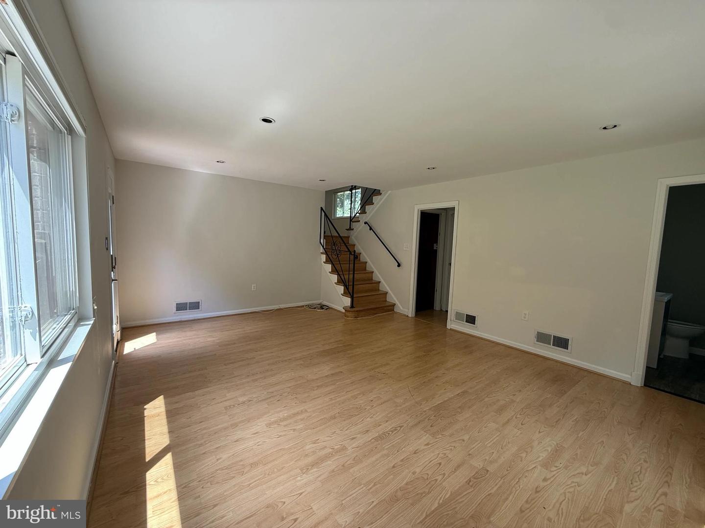 9209 E Parkhill Dr Property Photo 11
