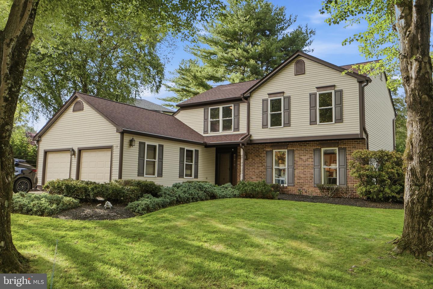 15 MIDDLEBRIDGE CT