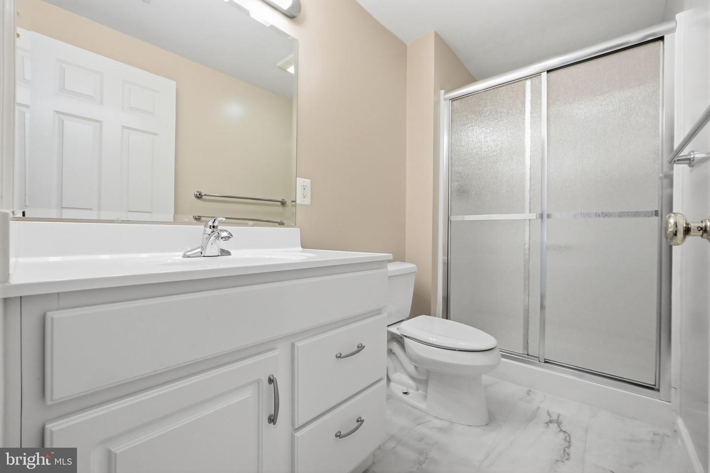15 Middlebridge Ct Property Photo 38