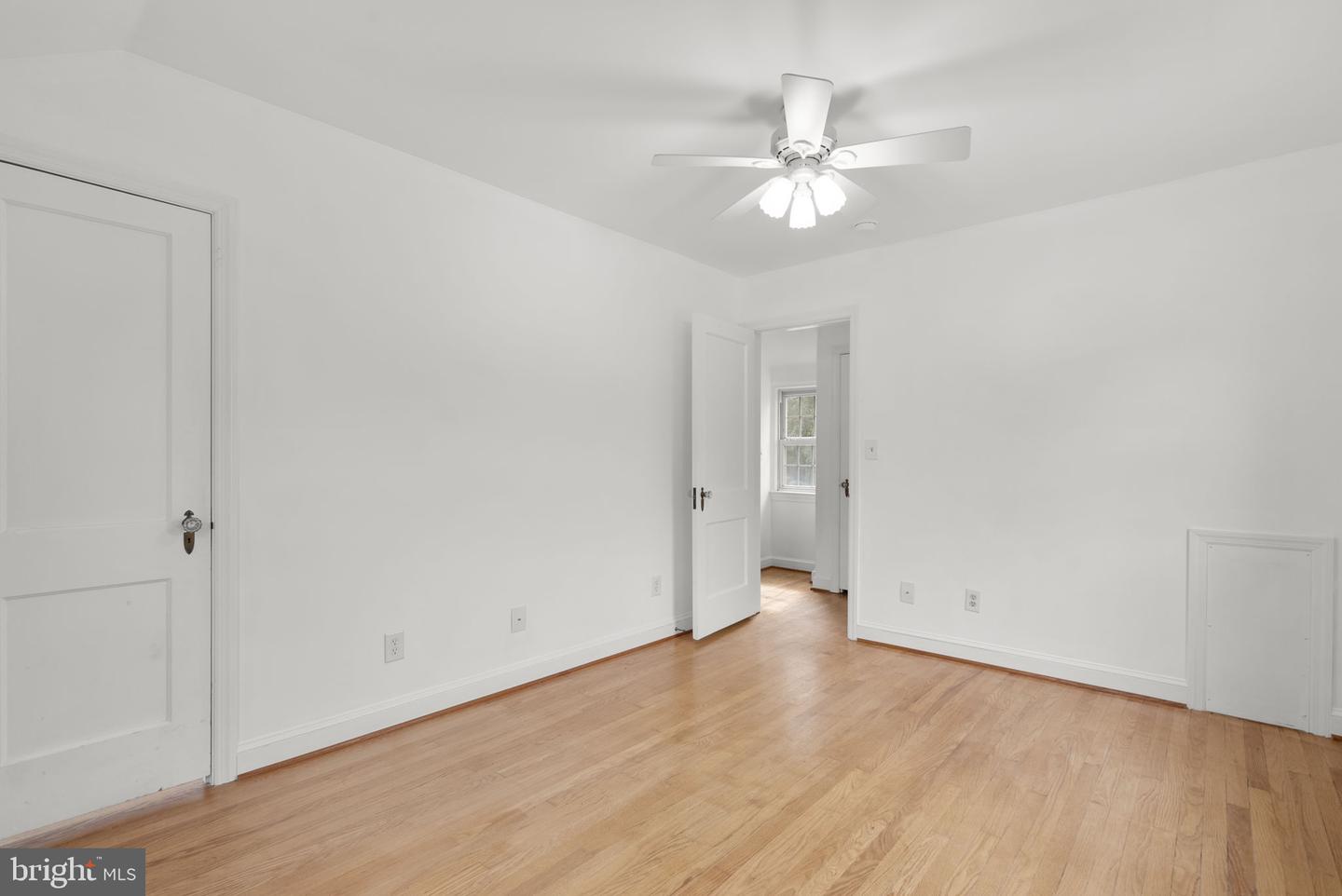 10511 Lorain Ave Property Photo 25