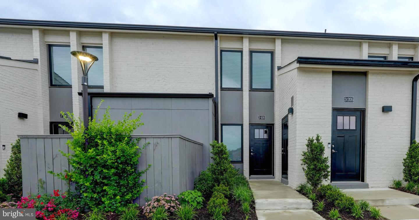 19520 VILLAGE WALK DR #3-105 Property Photo 1