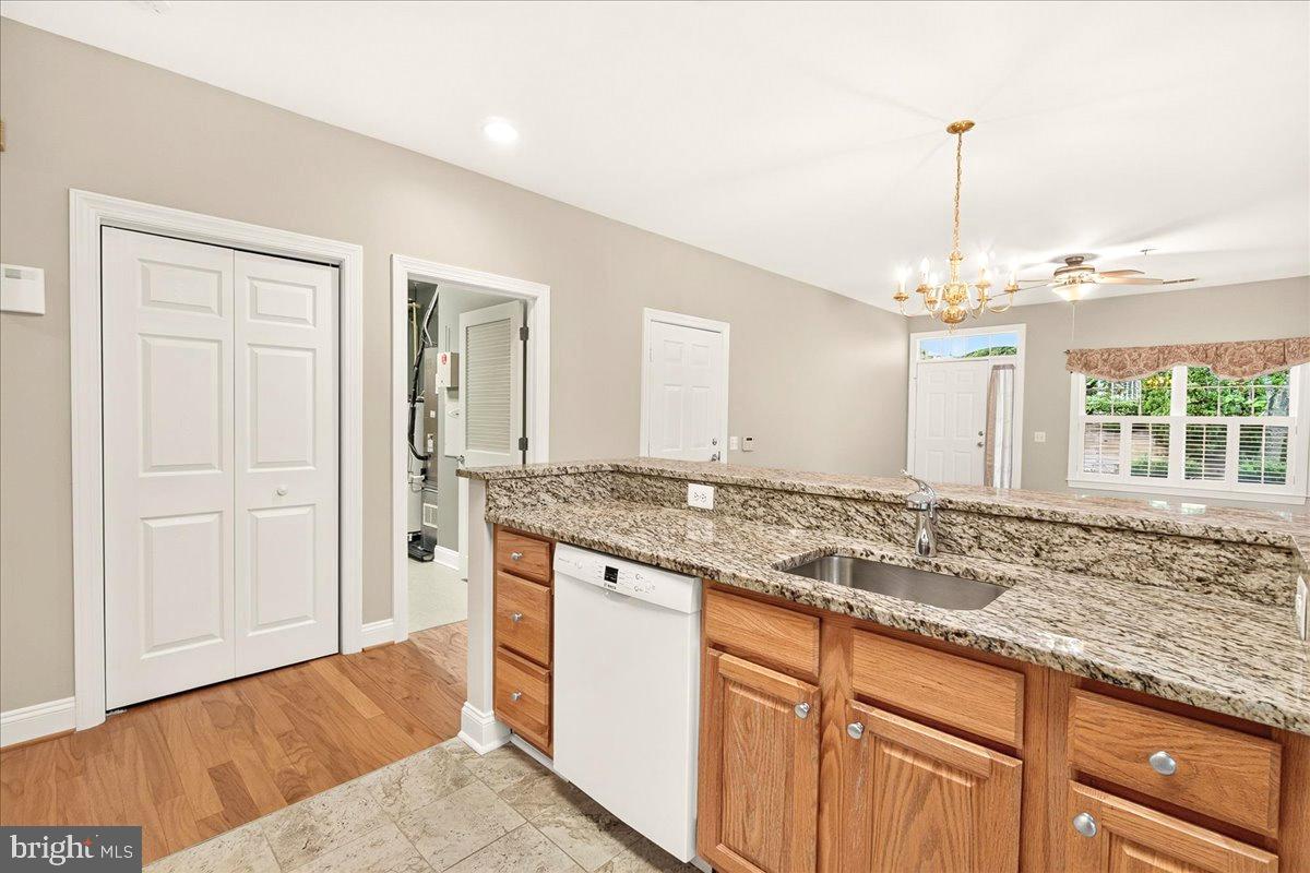 9714 Winery Ct #9714 Property Photo 8