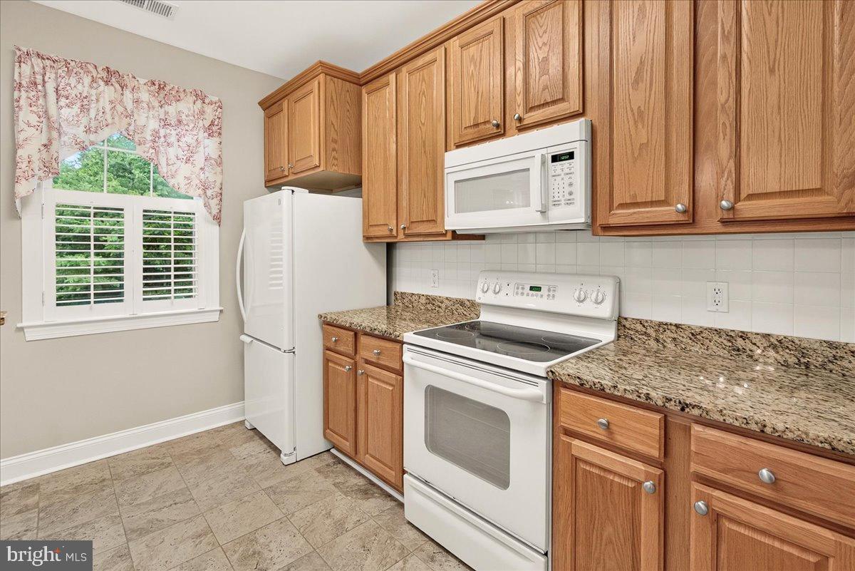 9714 Winery Ct #9714 Property Photo 10