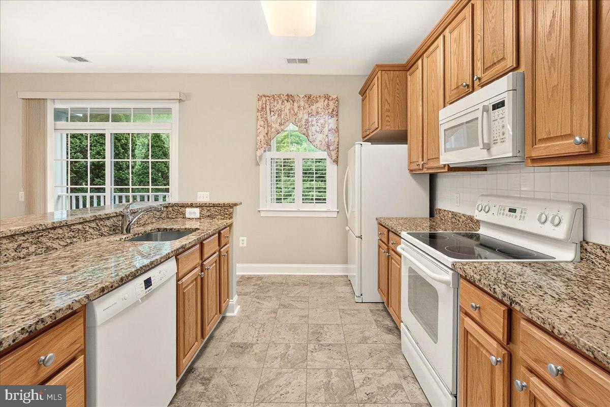 9714 Winery Ct #9714 Property Photo 11