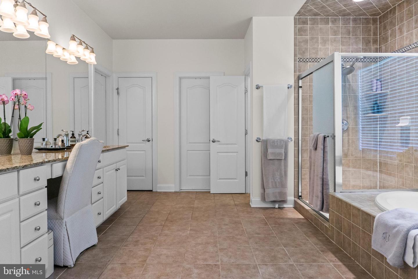 18634 Woodgate Pl Property Photo 31