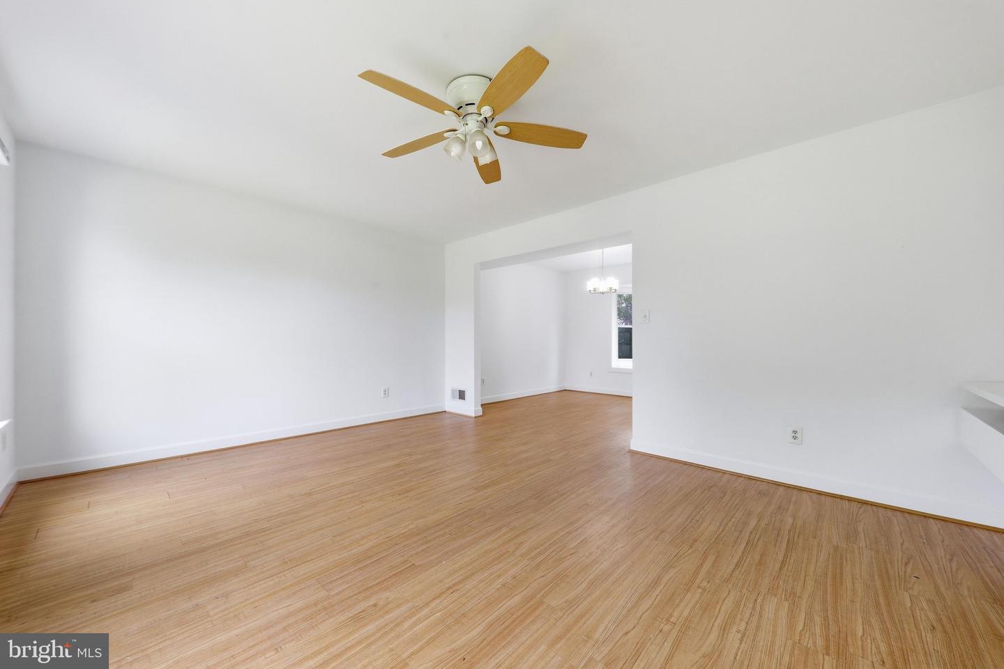20104 Westerly Ave Property Photo 4