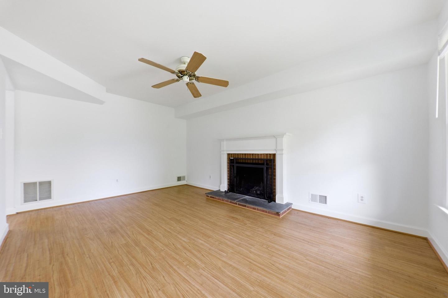 20104 Westerly Ave Property Photo 13
