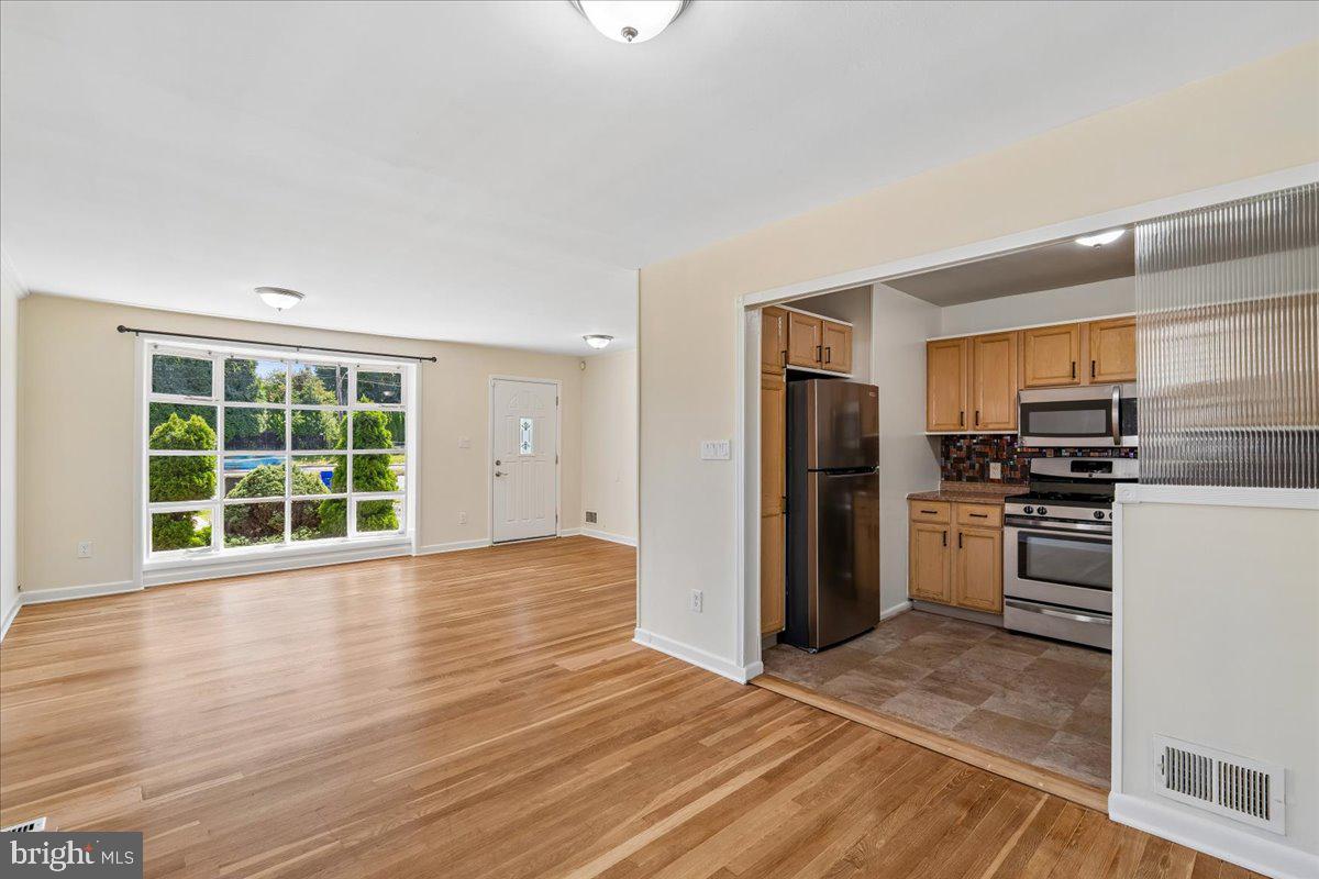 13012 Georgia Ave Property Photo 9