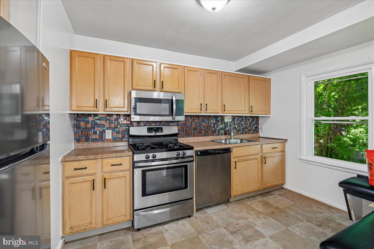 13012 Georgia Ave Property Photo 10