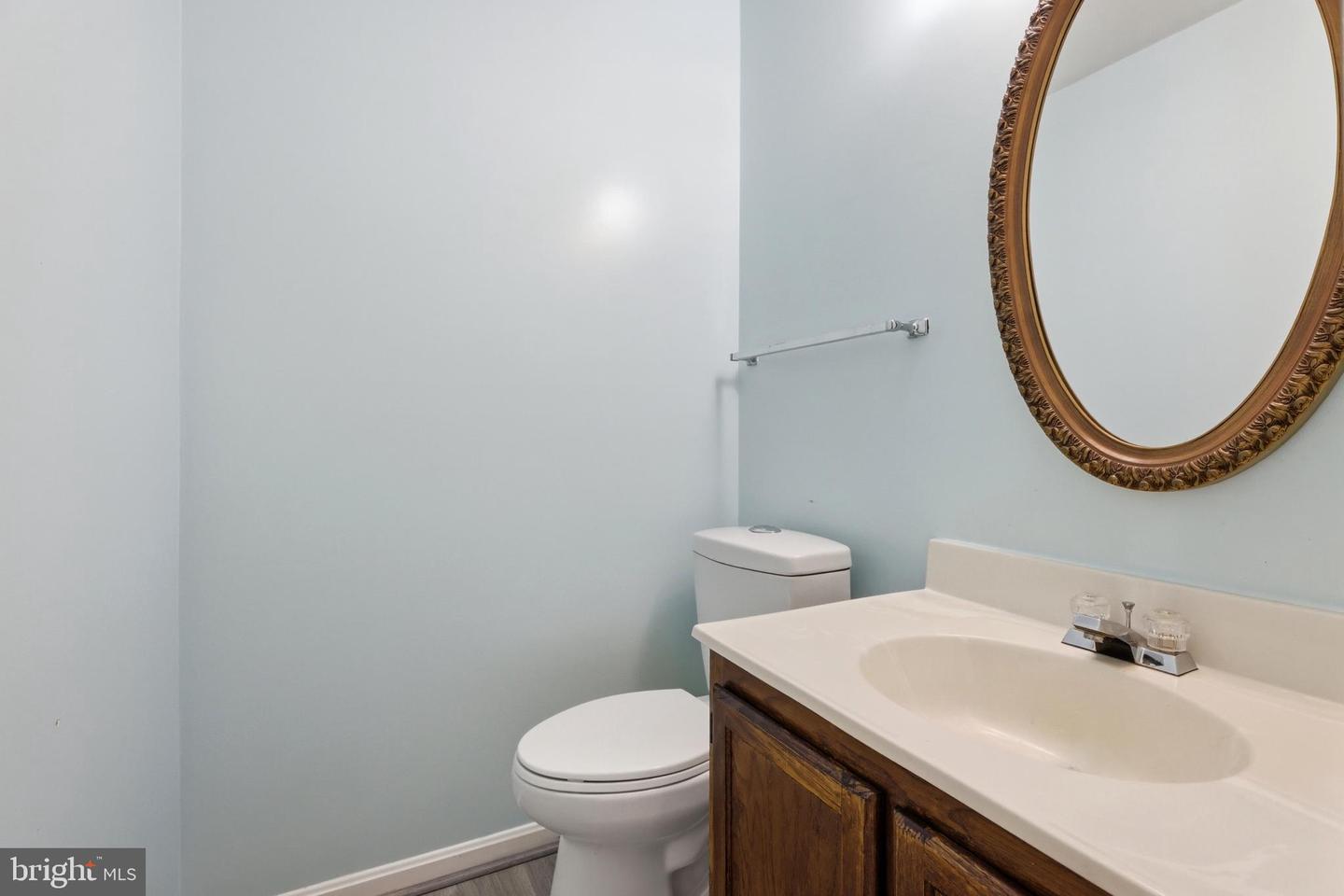 12423 Loft Ln Property Photo 5