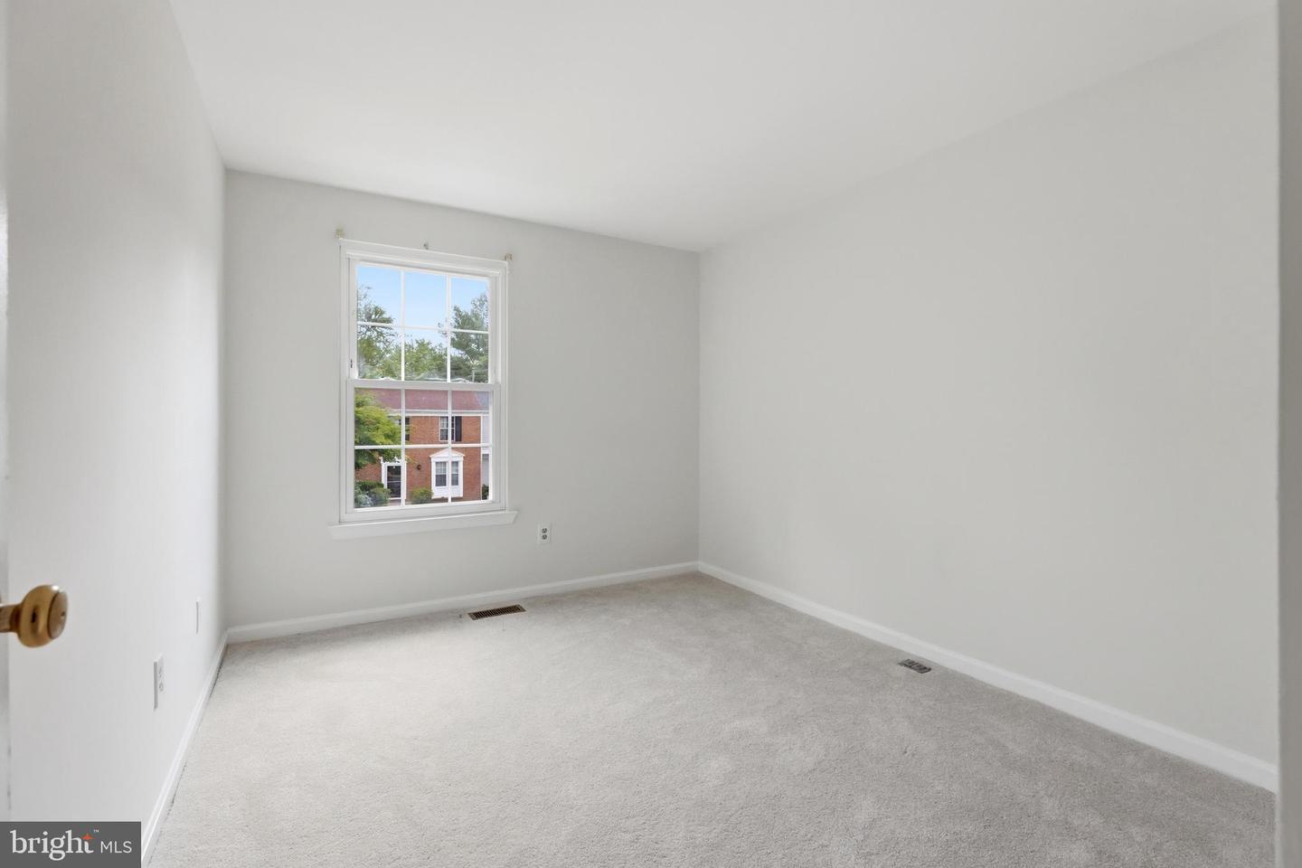 12423 Loft Ln Property Photo 23