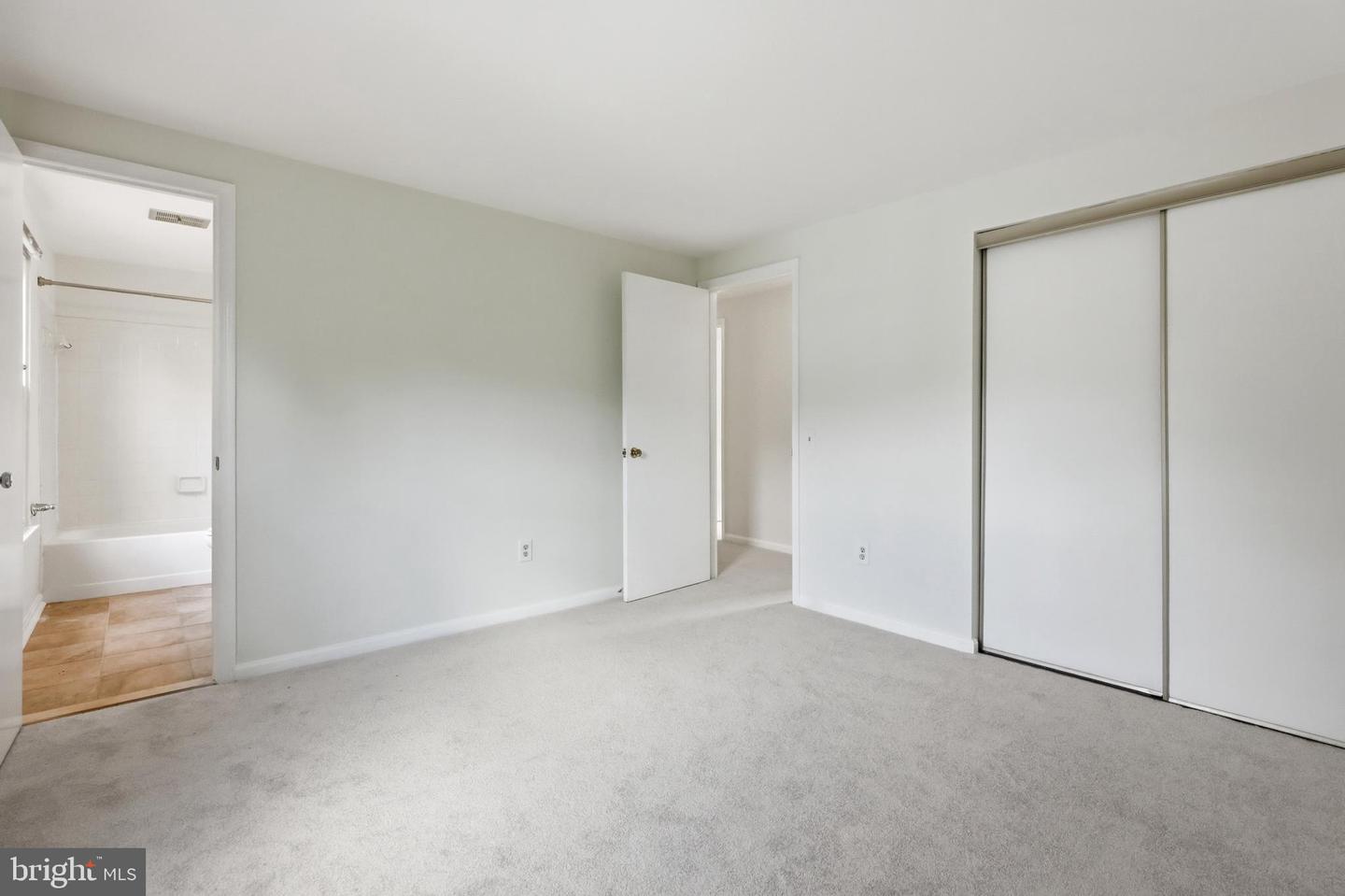 12423 Loft Ln Property Photo 26
