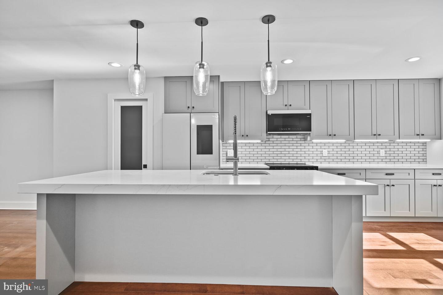 10222 Arizona Cir #18 Property Photo 12