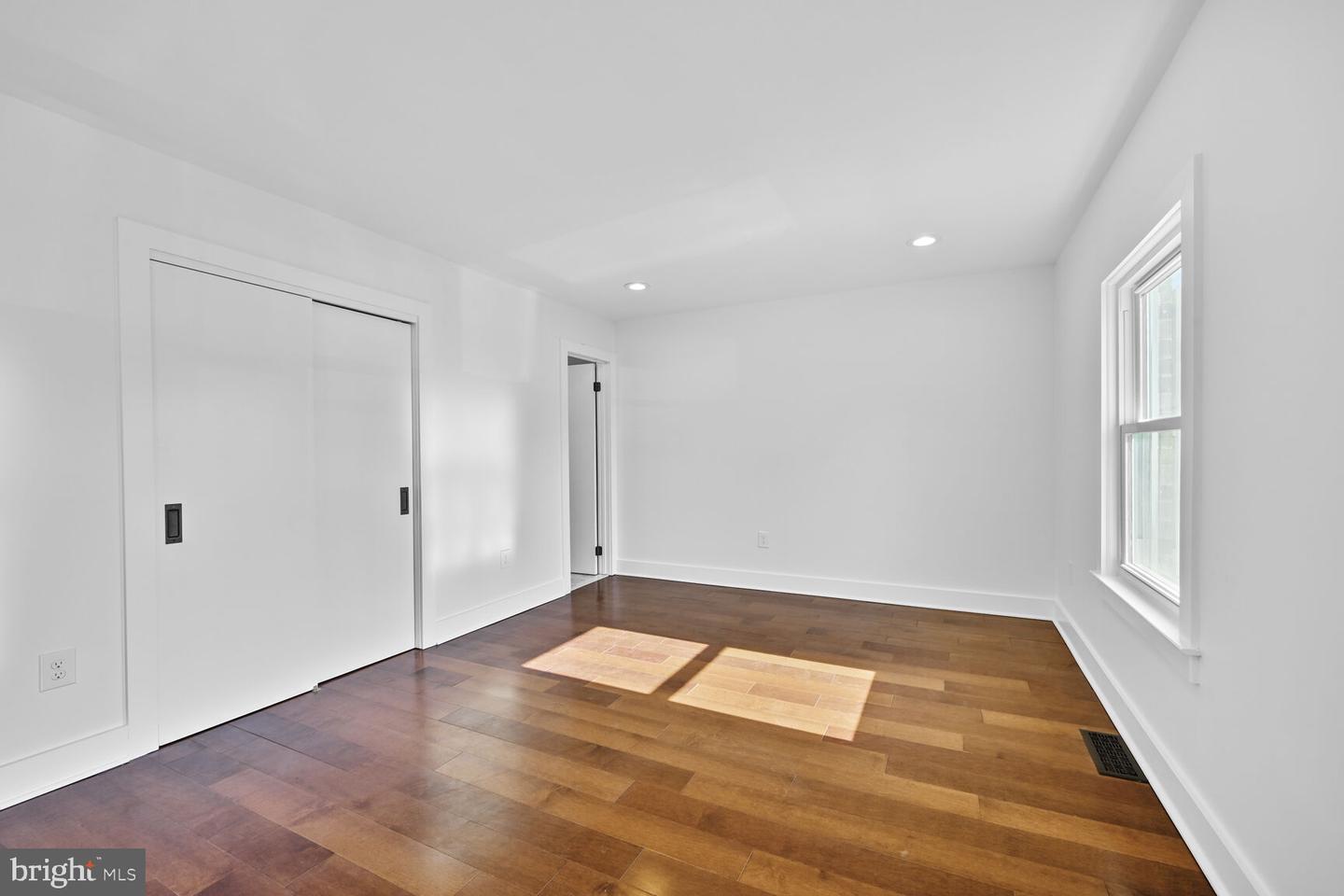 10222 Arizona Cir #18 Property Photo 18