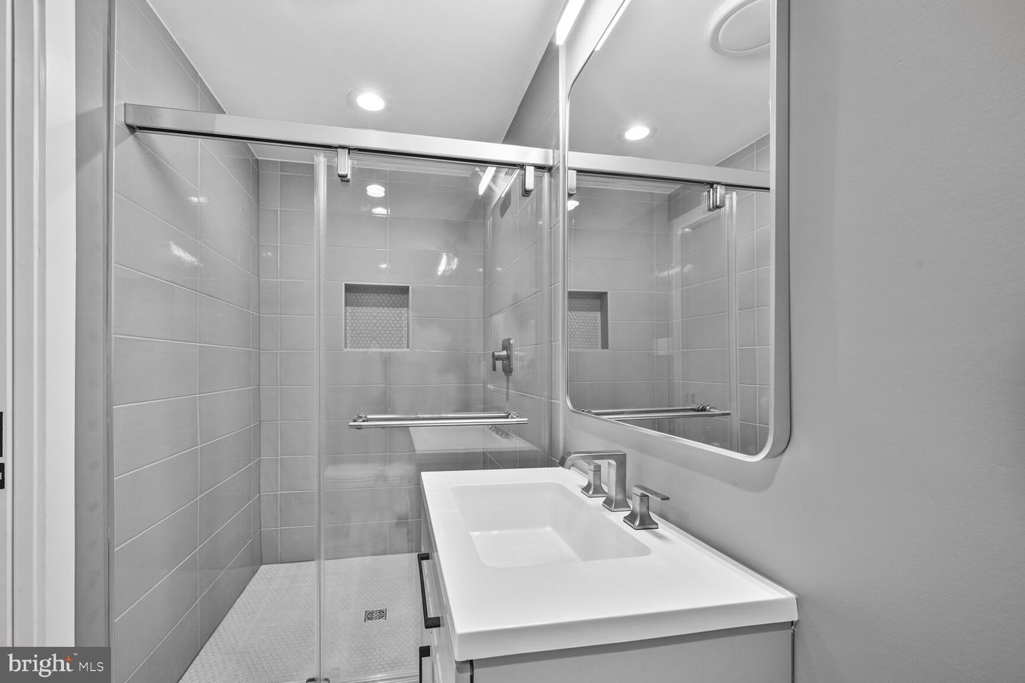 10222 Arizona Cir #18 Property Photo 26