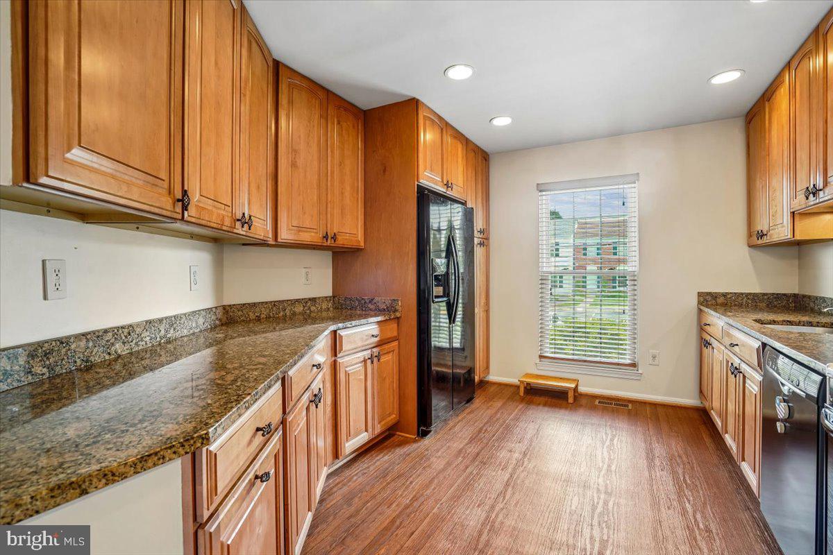 3259 Saint Augustine Ct Property Photo 8
