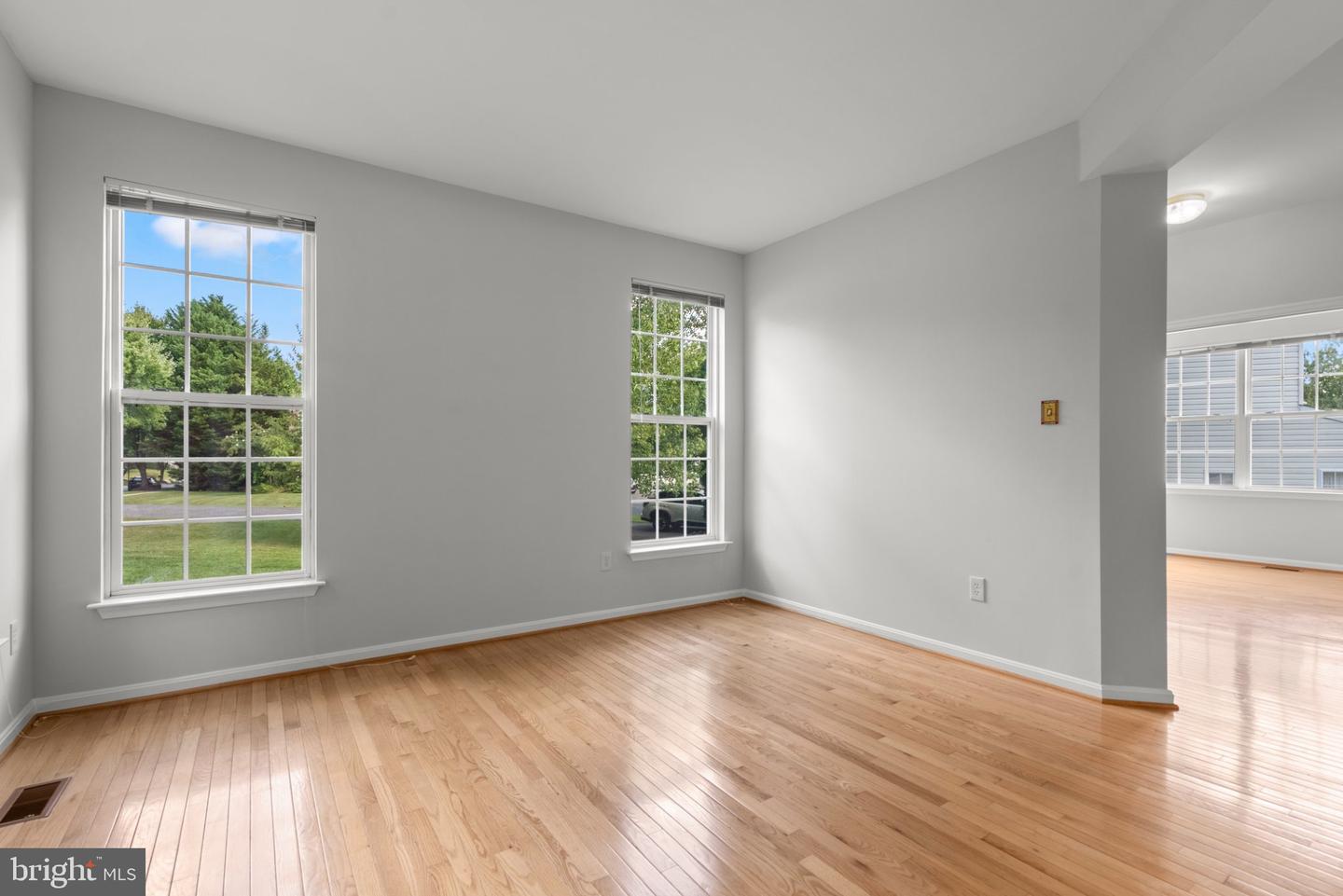 18015 Coachmans Rd Property Photo 4