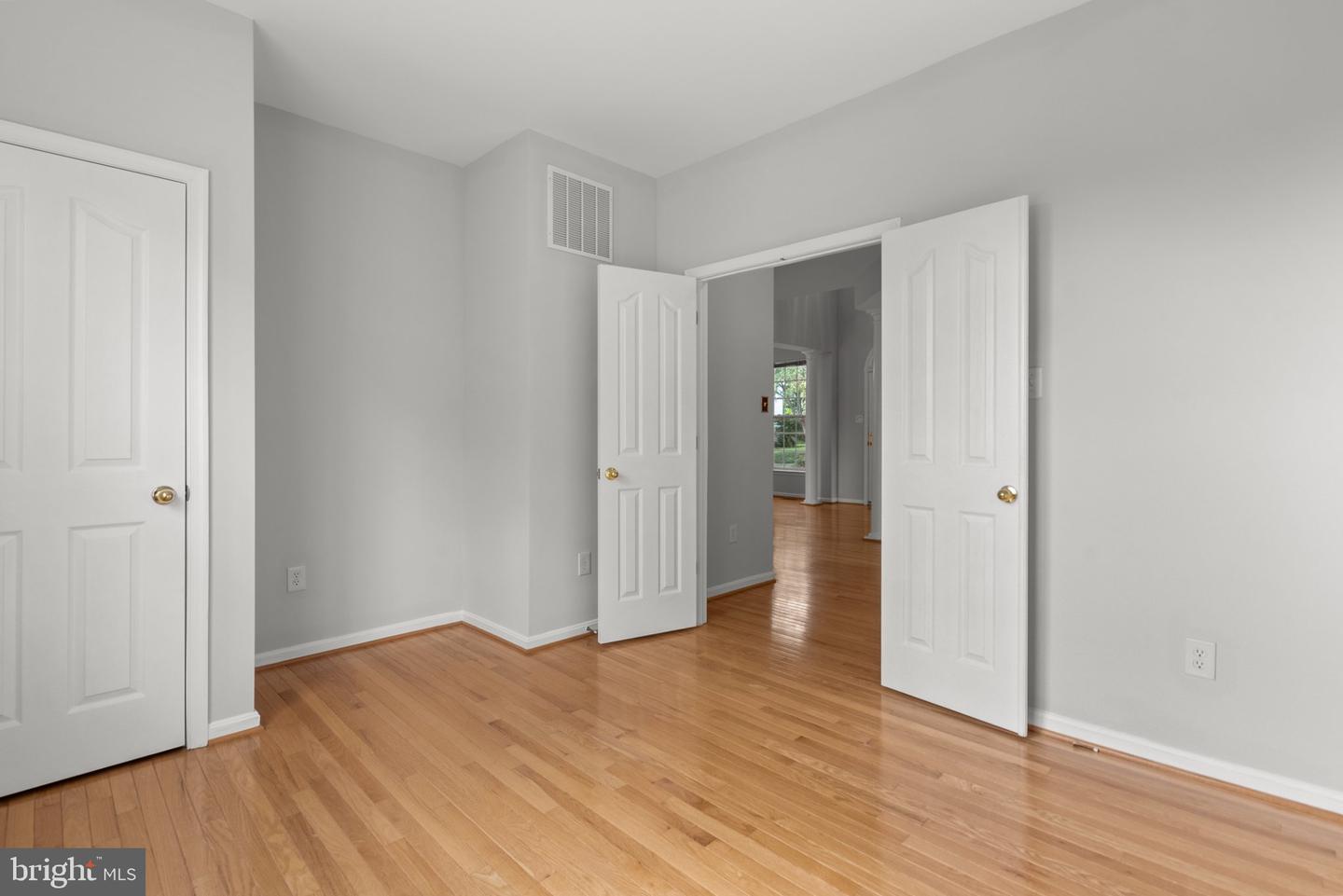 18015 Coachmans Rd Property Photo 25
