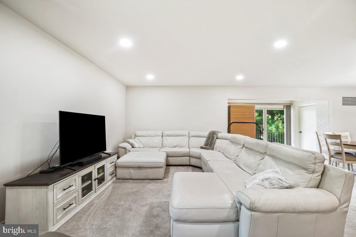 3466 Chiswick Ct #43-2a Property Photo 20