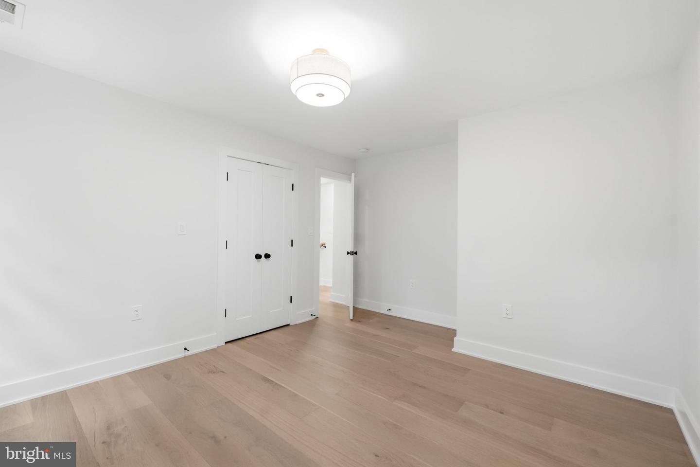 16605 Cavalry Dr Property Photo 25