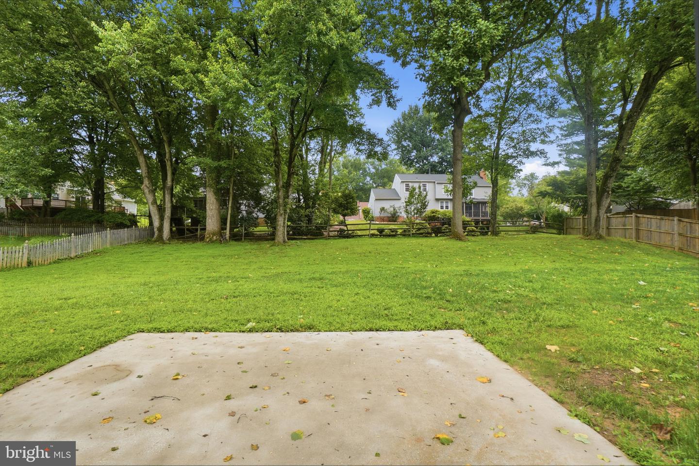 16605 Cavalry Dr Property Photo 36