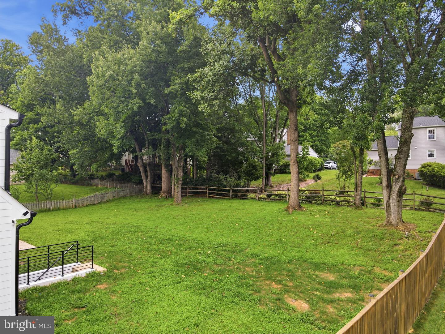 16605 Cavalry Dr Property Photo 46
