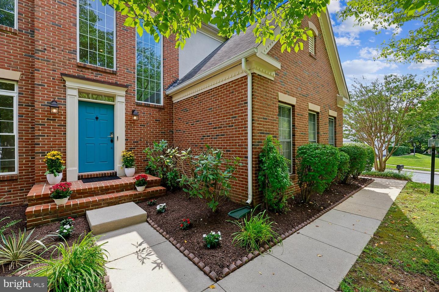 2 Seneca Forest Ct Property Photo 2