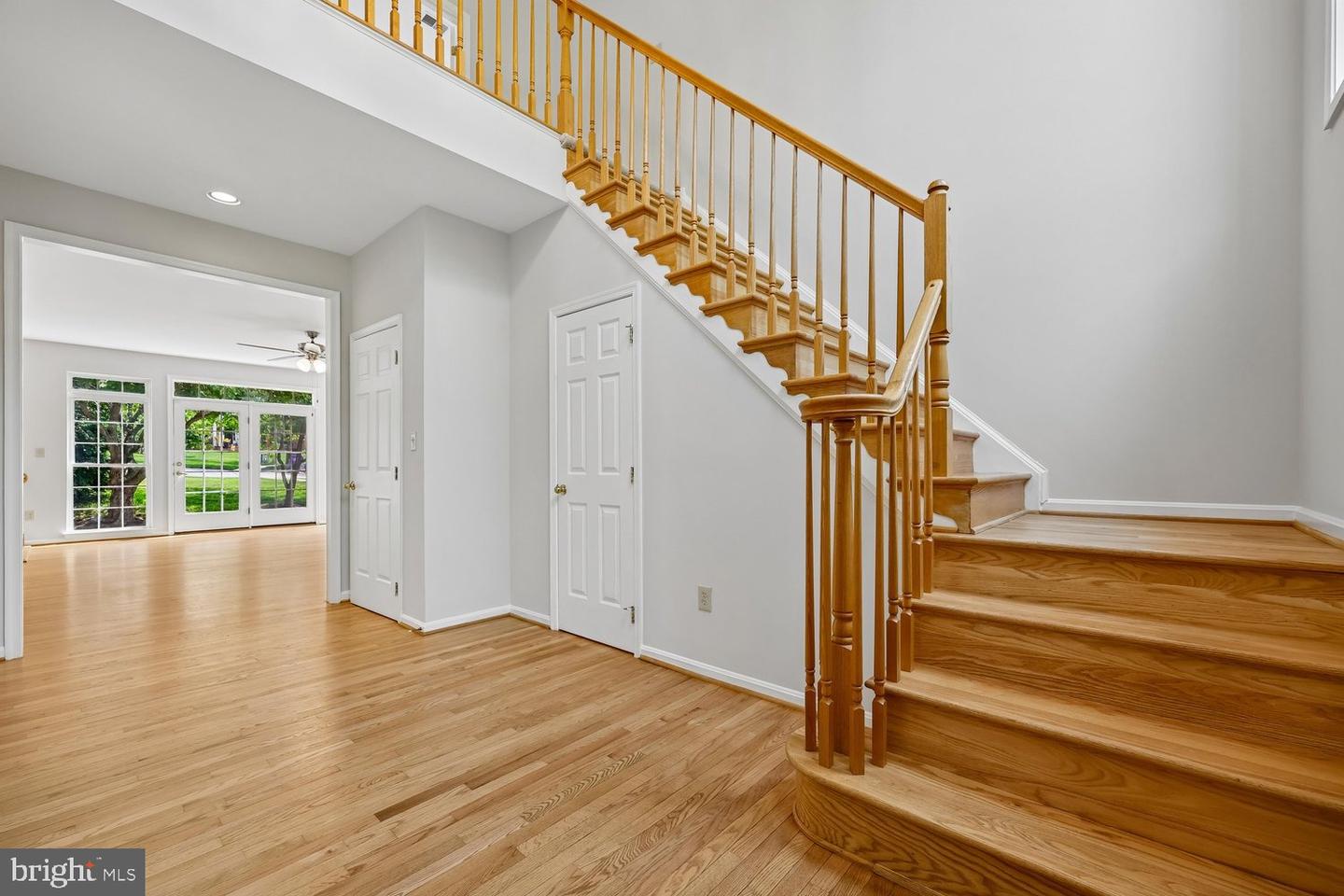 2 Seneca Forest Ct Property Photo 6