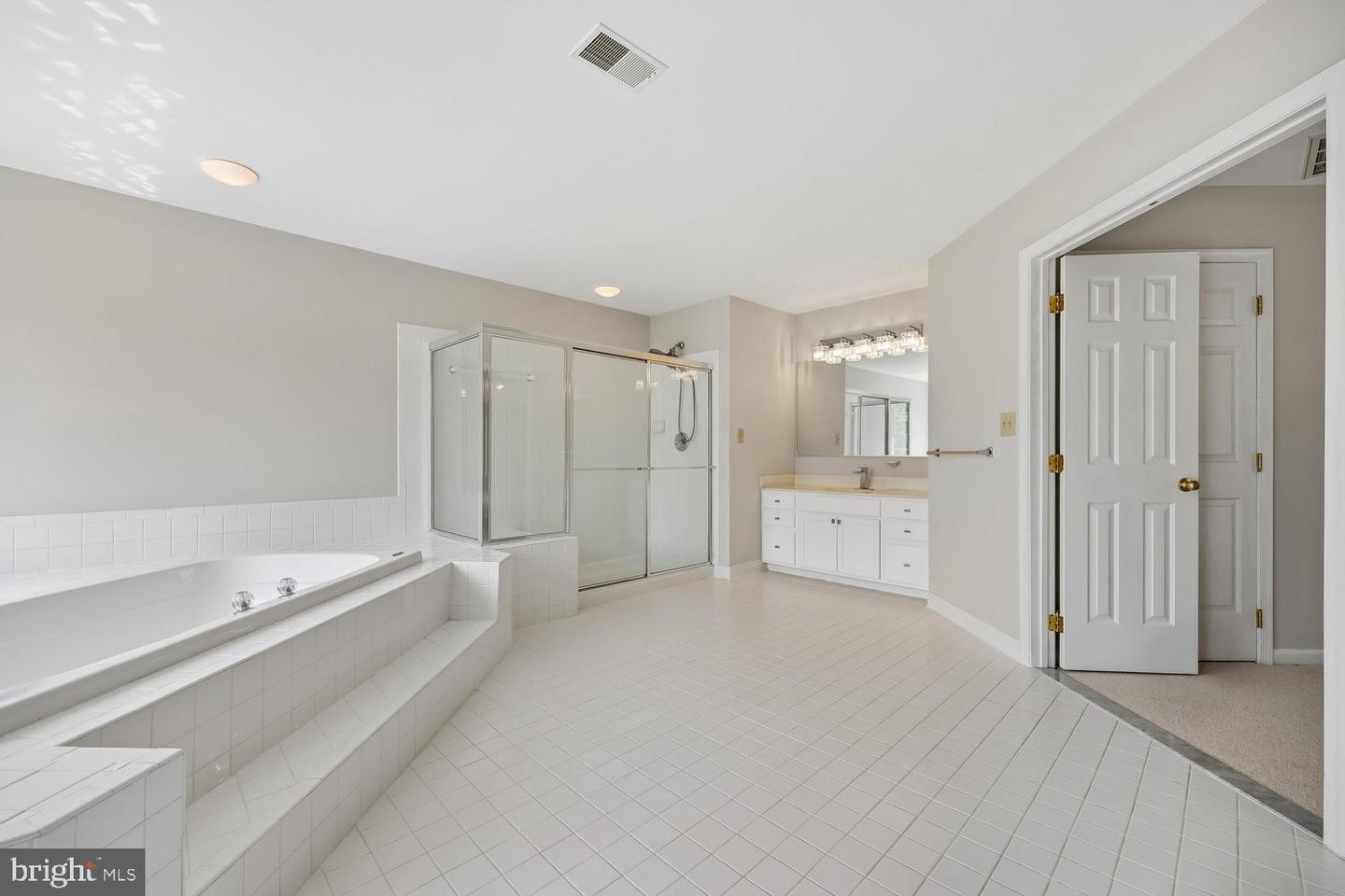 2 Seneca Forest Ct Property Photo 56