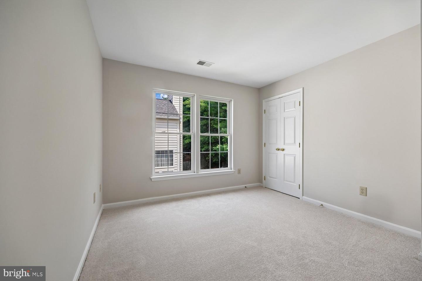 2 Seneca Forest Ct Property Photo 71