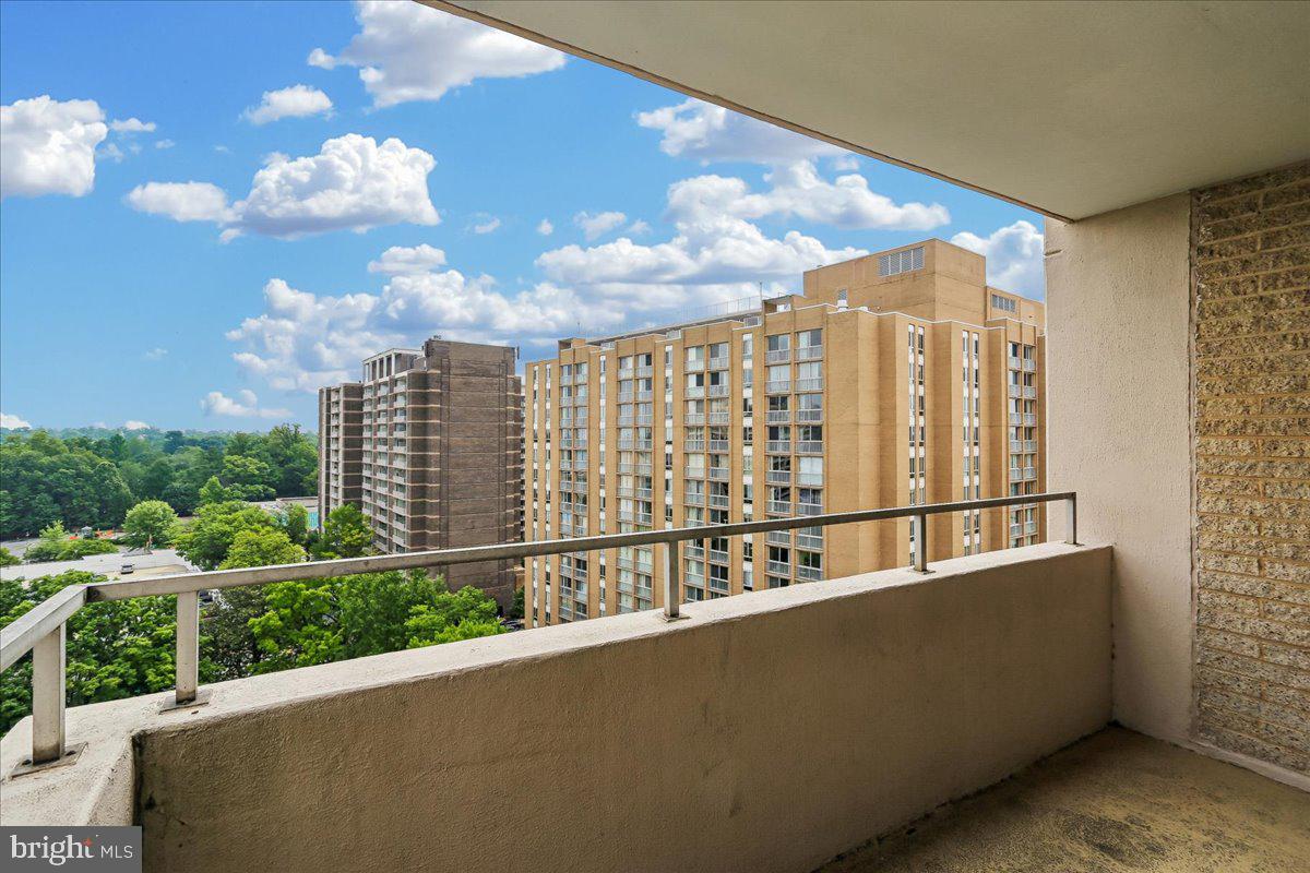 5500 Friendship Blvd #2108n Property Photo 16