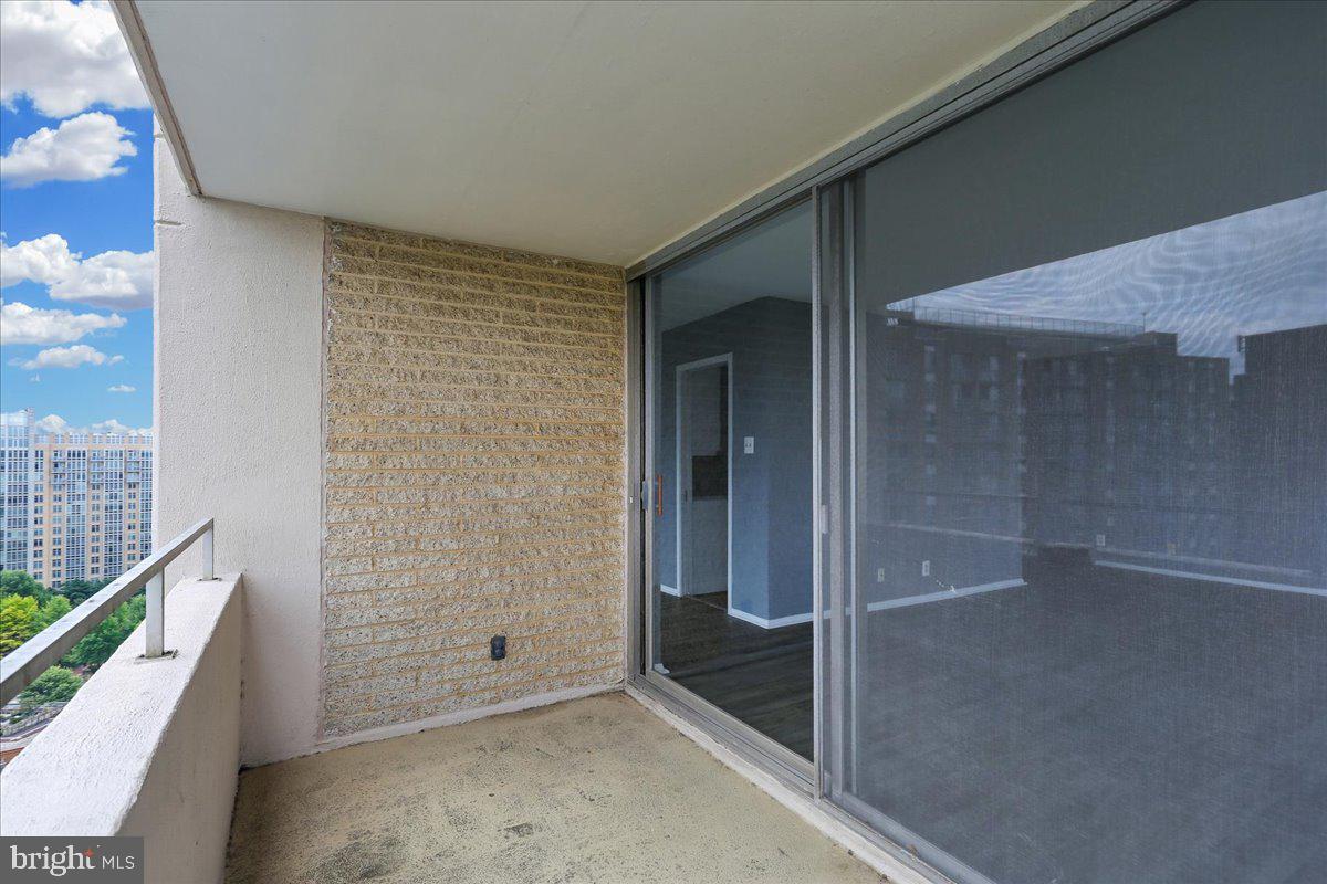 5500 Friendship Blvd #2108n Property Photo 21