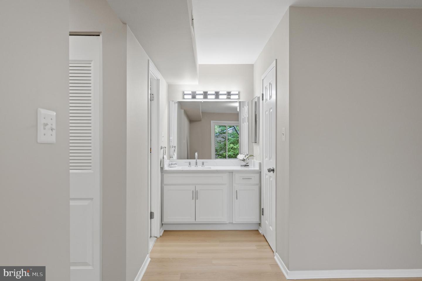 5809 Edson Ln #5809-304 Property Photo 21