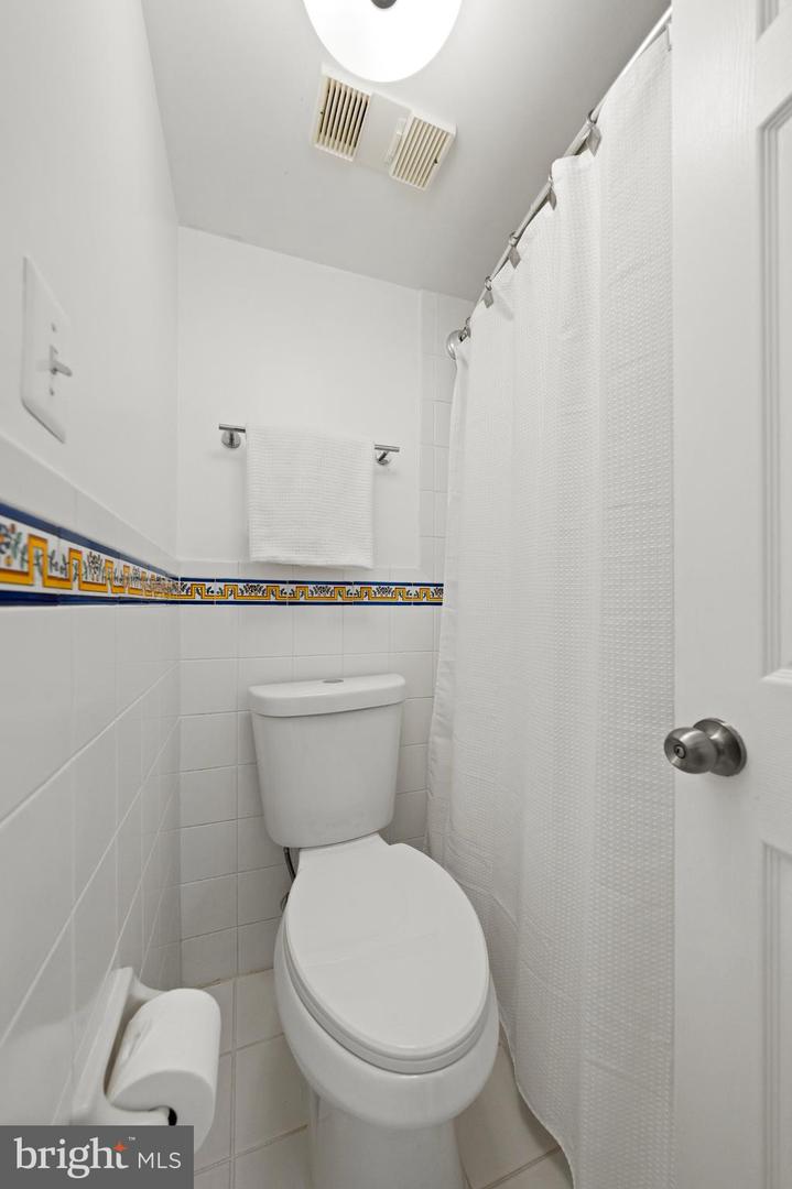 5809 Edson Ln #5809-304 Property Photo 22